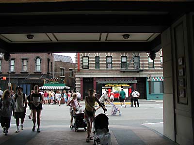 Passage to New York Street