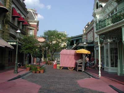 Main Street East Courtyard