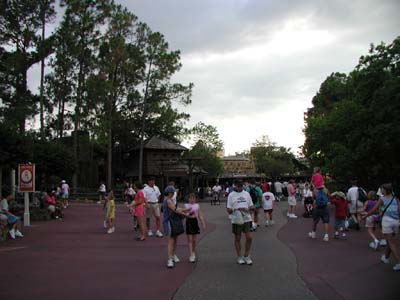 Frontierland Entrance